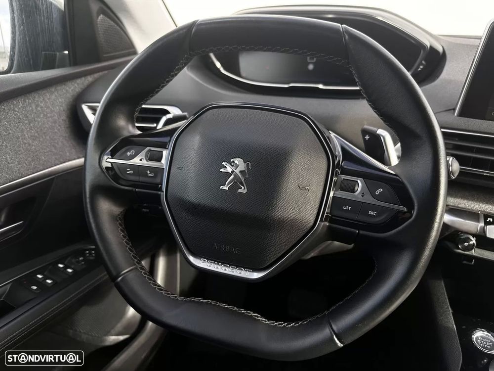 Peugeot 3008 PureTech 130 Stop & Start GPF EAT8 Allure - 23