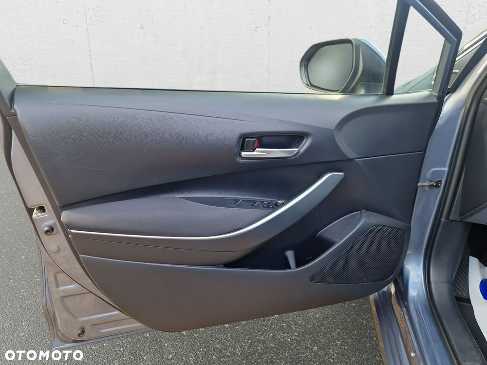 Toyota Corolla - 10