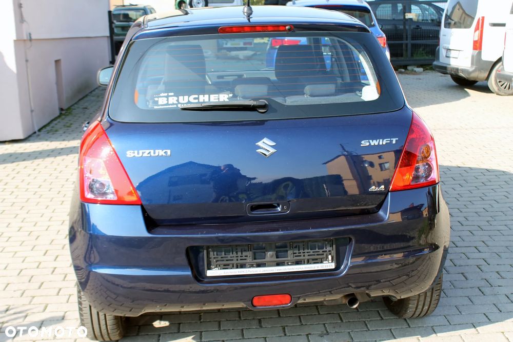 Suzuki Swift 1.3 4x4 Comfort - 8