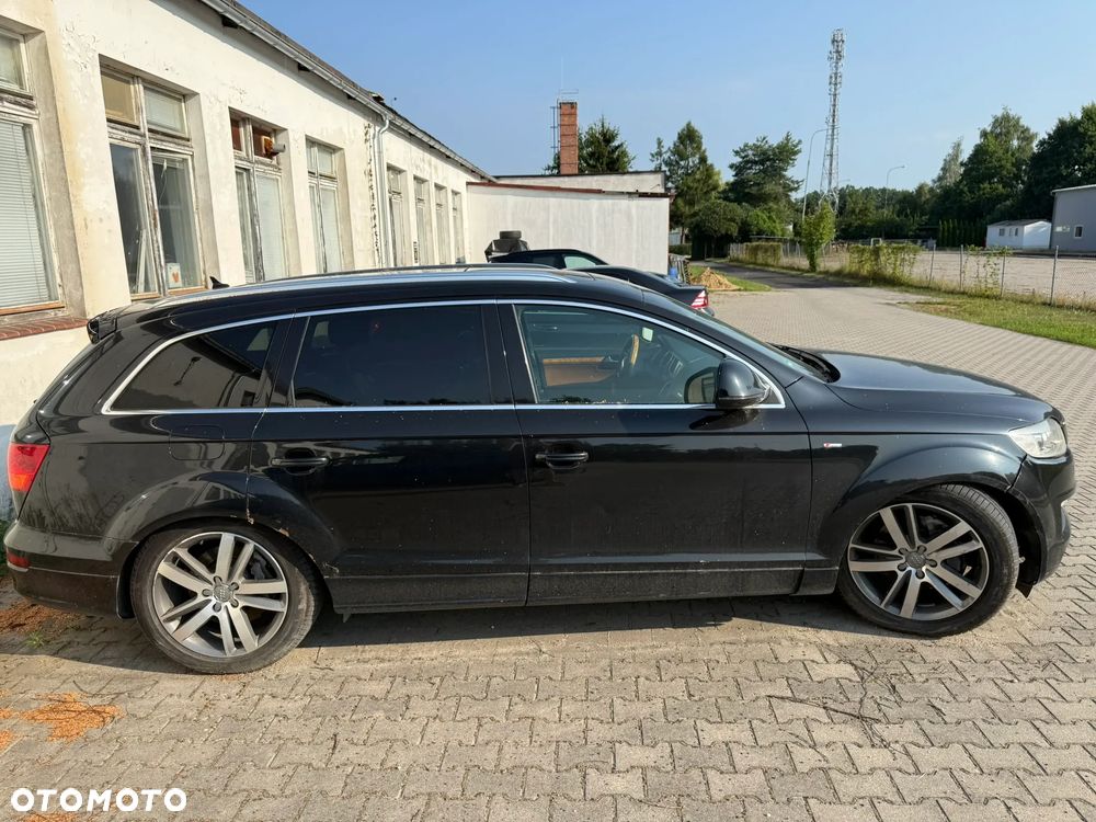 Audi Q7 - 15