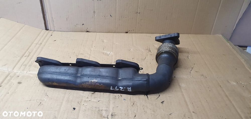 Kolektor wydechowy lewy Mercedes R-Klasa W251 3.0 CDI A6421400161 - 2