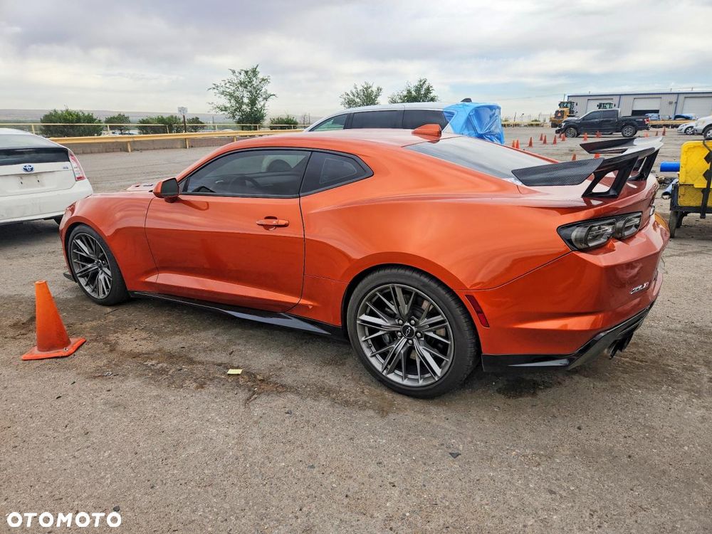 Chevrolet Camaro - 2