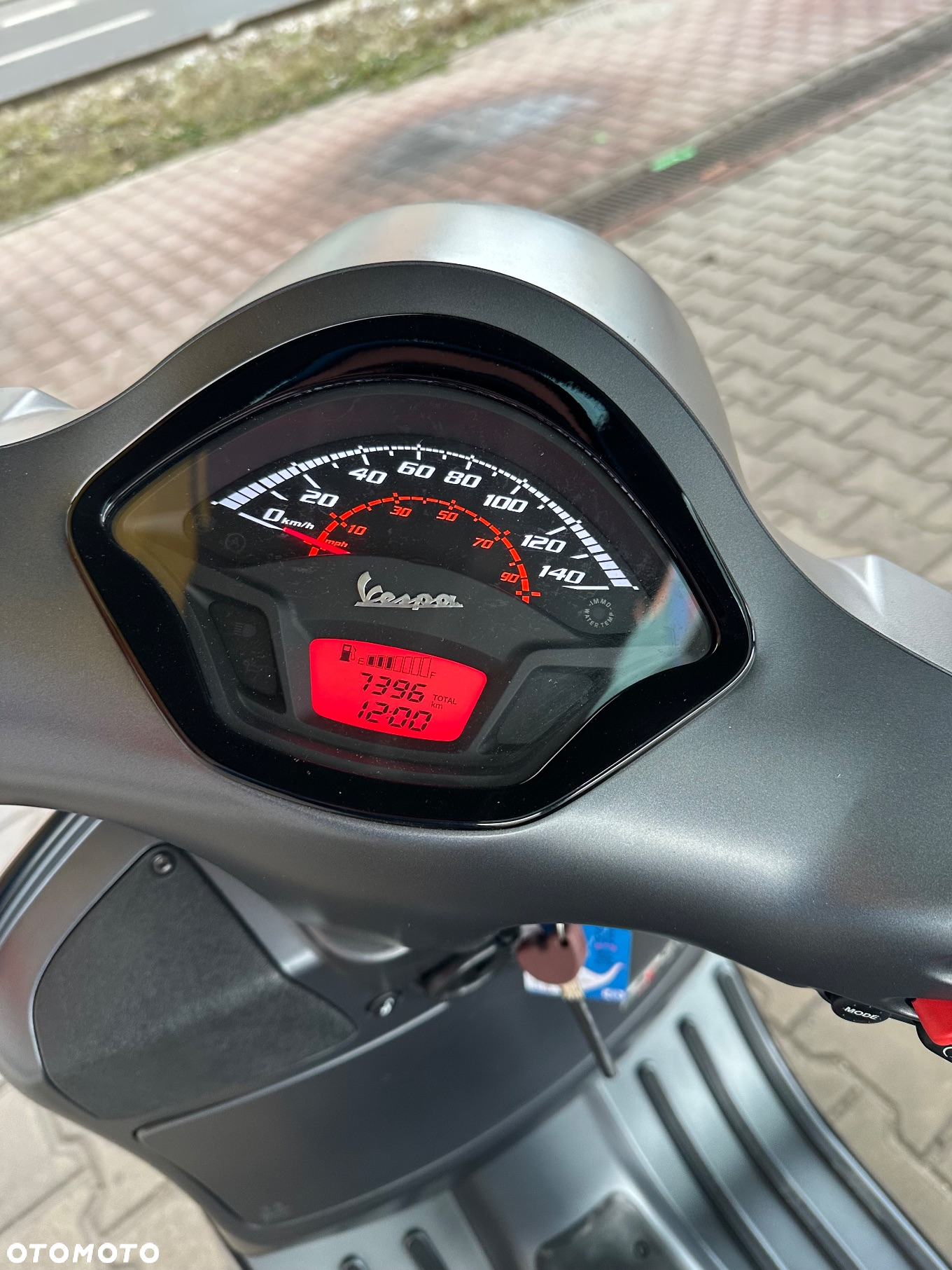 Vespa GTS - 12