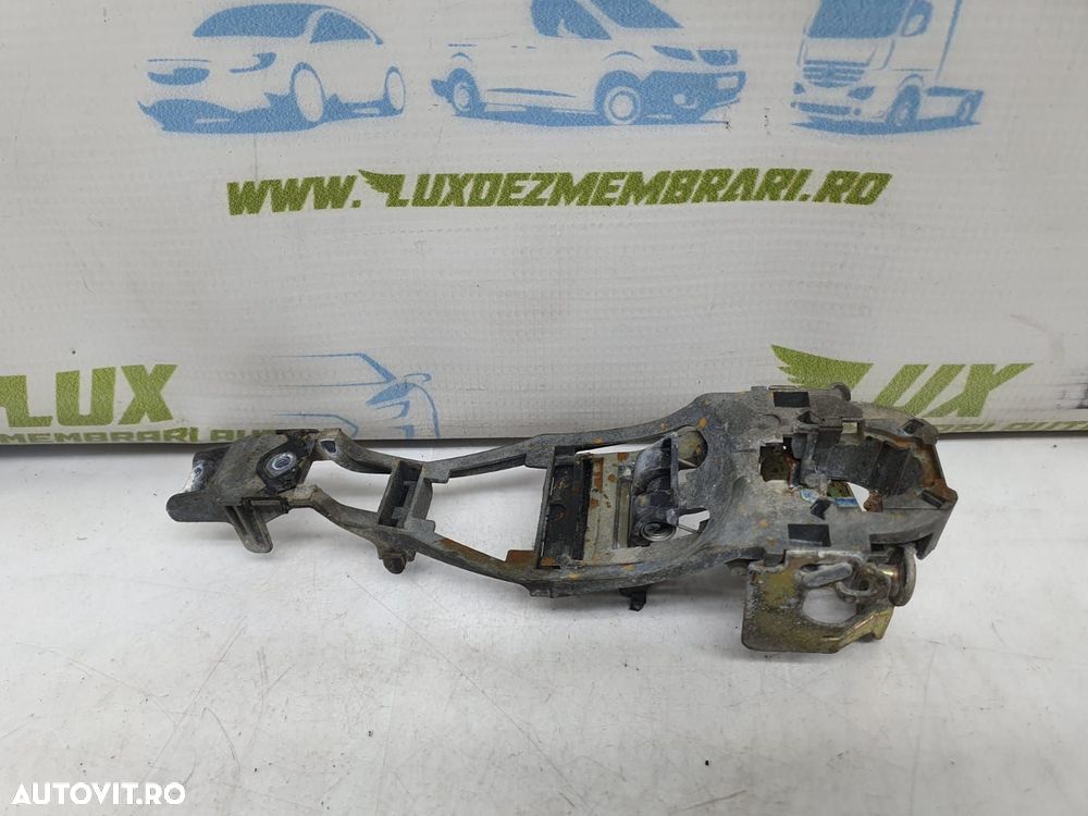 Suport maner exterior stanga spate 3b0837885 Skoda Octavia 1 (facelif - 1