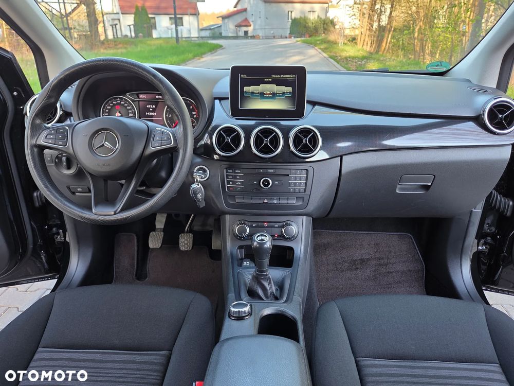 Mercedes-Benz Klasa B 180 d BlueEFFICIENCY Edition - 20