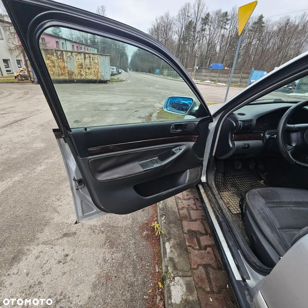DRZWI / PRAWE LEWE / PRZÓD TYŁ / AUDI A4 B5 (lak: LY7W) (sedan) - 9