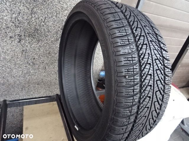 225/40/R18 92V Extra loud Goodyear Ultra Grip 8 Performance - 2