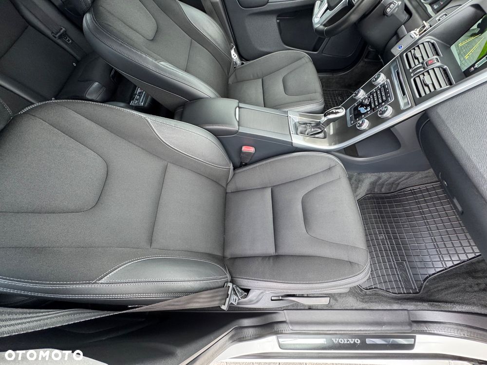 Volvo XC 60 D4 Drive-E Summum - 28