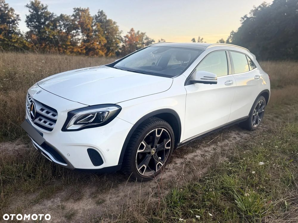 Mercedes-Benz GLA 200 Urban - 5