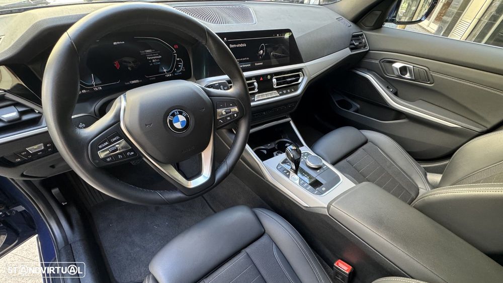 BMW 330 e xDrive Aut. - 12