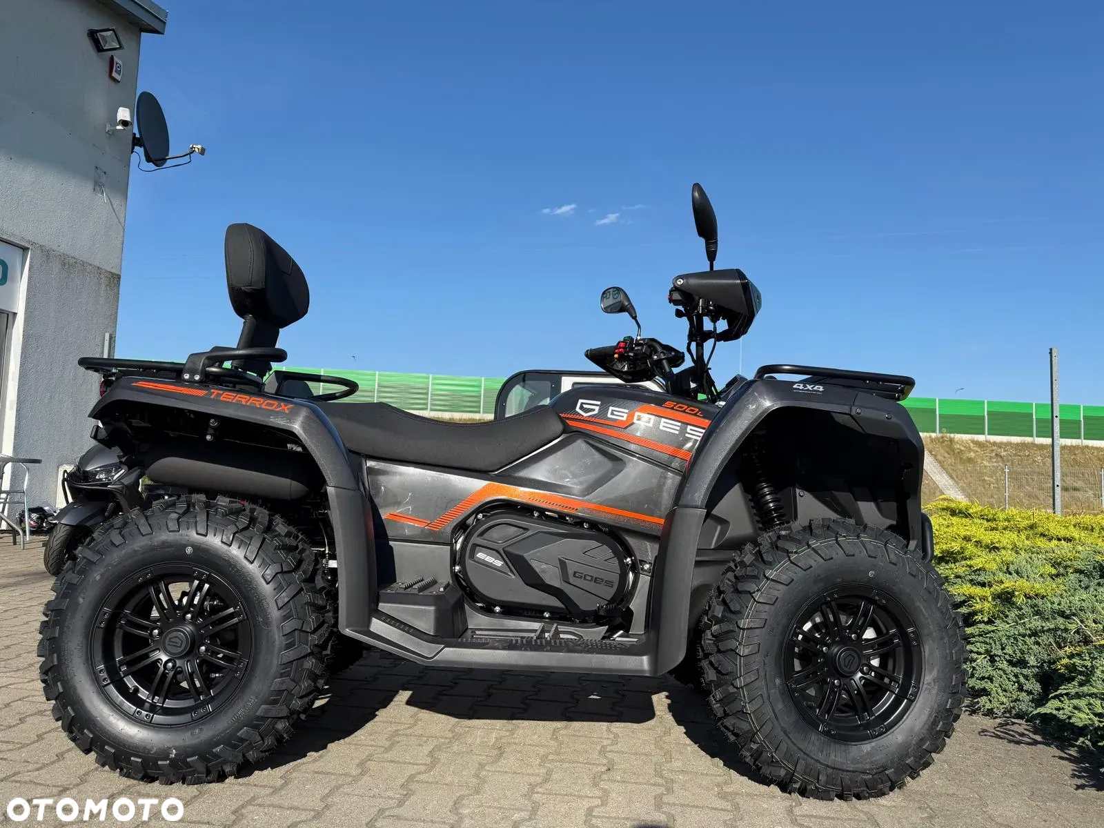 CFMoto CForce - 9