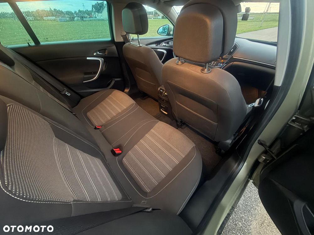 Opel Insignia - 16