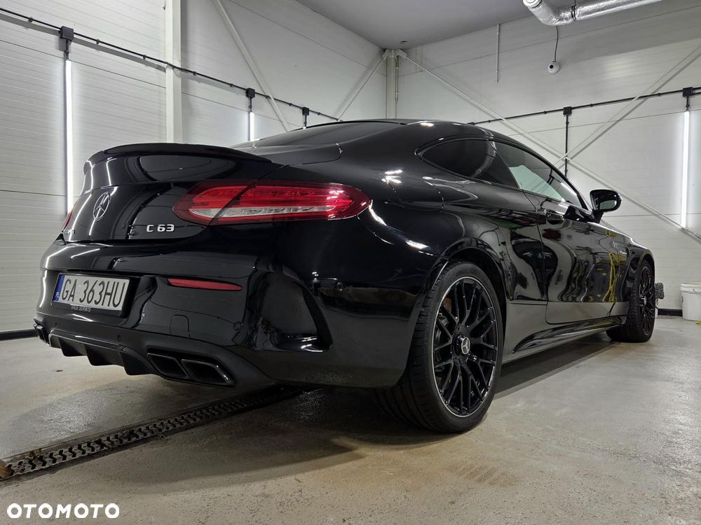 Mercedes-Benz Klasa C AMG 63 AMG Speedshift 7G-MCT - 12