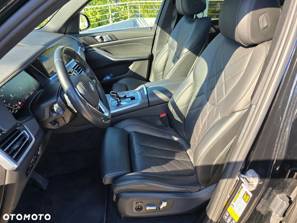 BMW X5 xDrive40i - 16