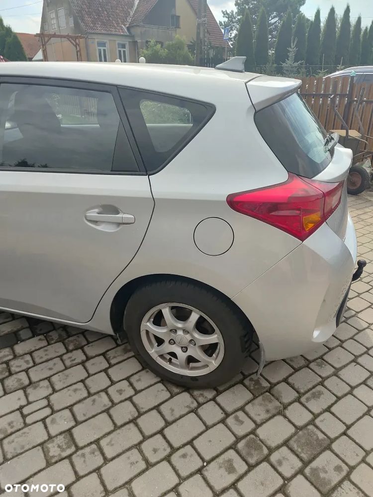Toyota Auris 1.4 D-4D Active - 7