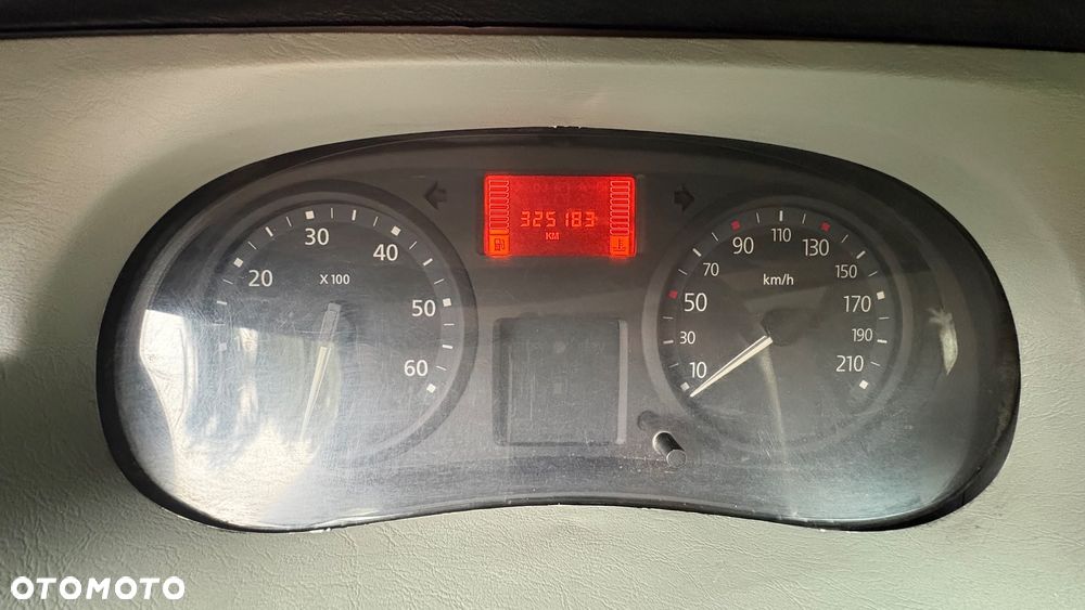 Renault TRAFIC - 10