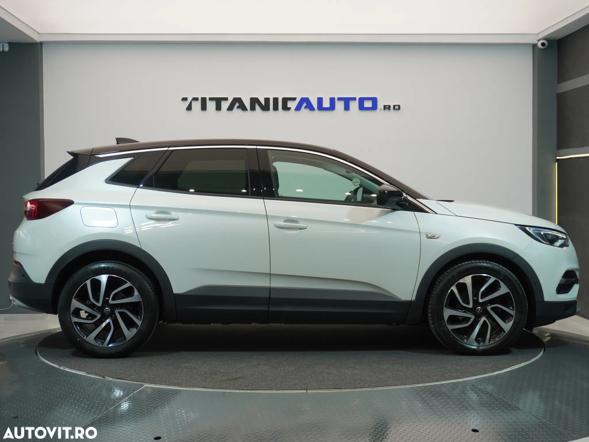 Opel Grandland X 2.0 START/STOP Aut. Ultimate - 10