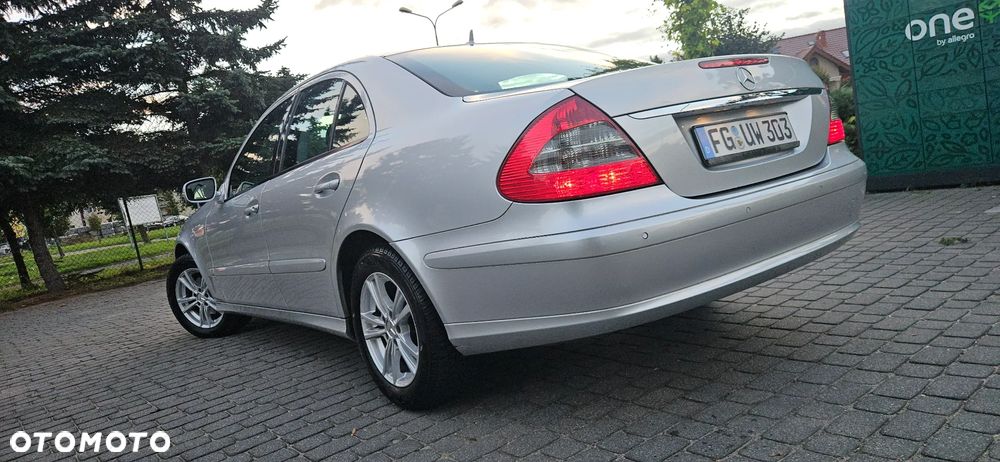 Mercedes-Benz Klasa E 200 Kompressor Classic - 13
