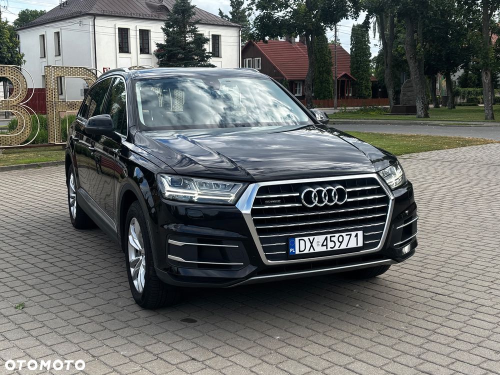 Audi Q7 - 1