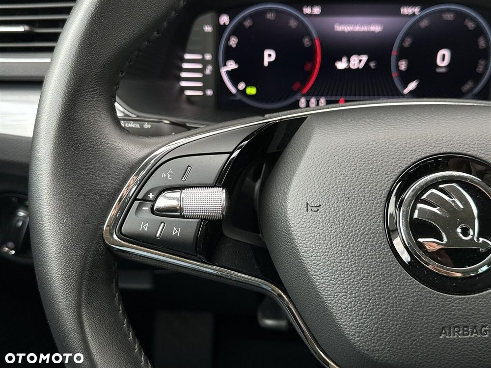 Skoda Superb 1.5 TSI Ambition DSG - 21