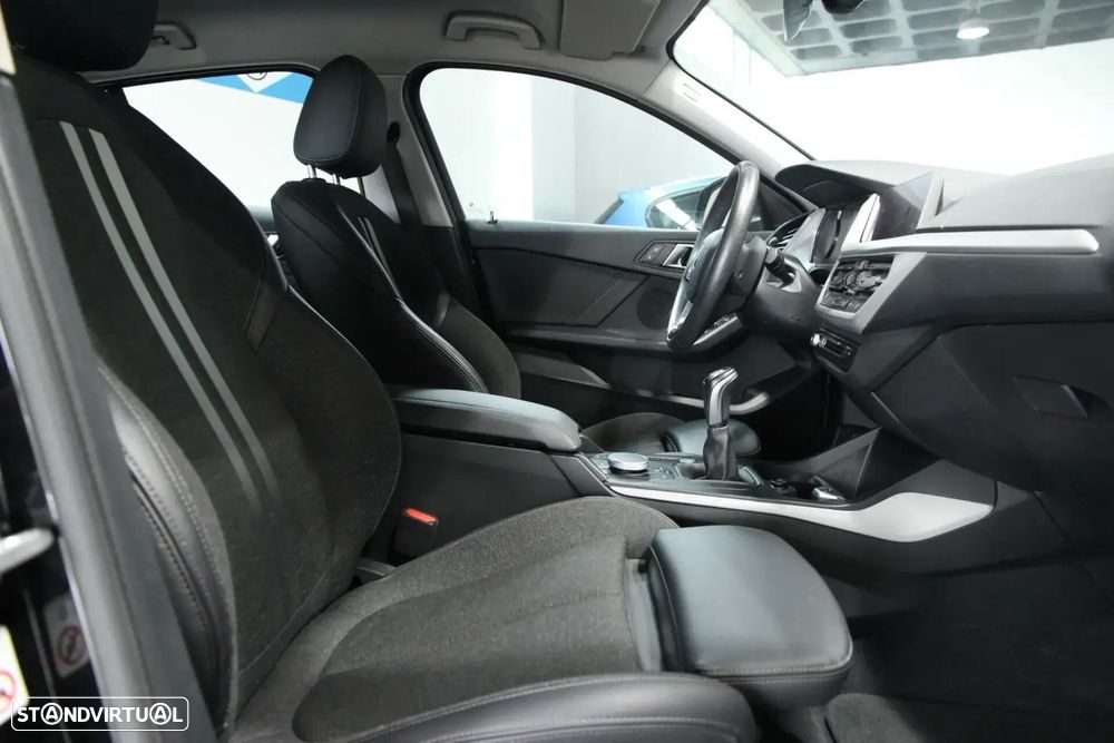 BMW 116 i Advantage — fotografia 24