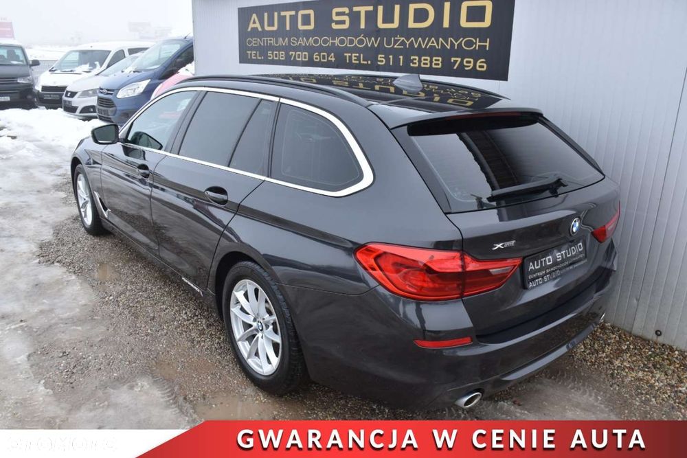 BMW Seria 5 520d xDrive Luxury Line sport - 3
