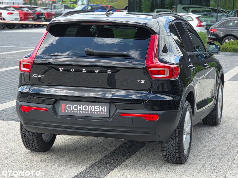 Volvo XC 40 T3 Momentum Pro - 5