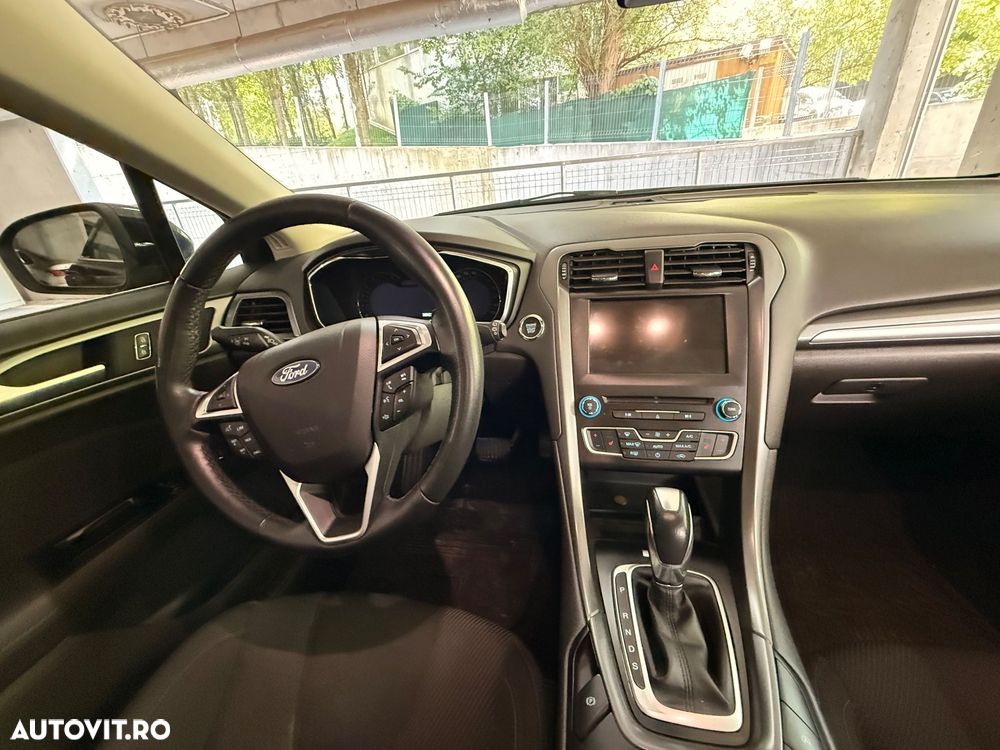 Ford Mondeo 2.0 TDCi Powershift AWD Titanium - 11