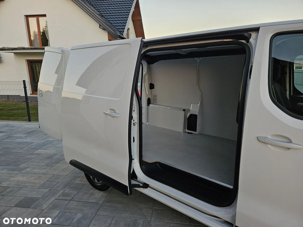 Opel Vivaro - 12