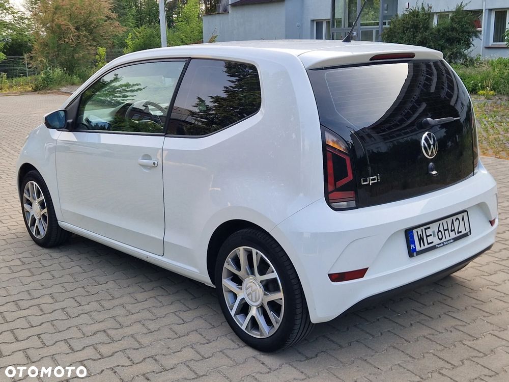 Volkswagen up! 1.0 Black Style - 6