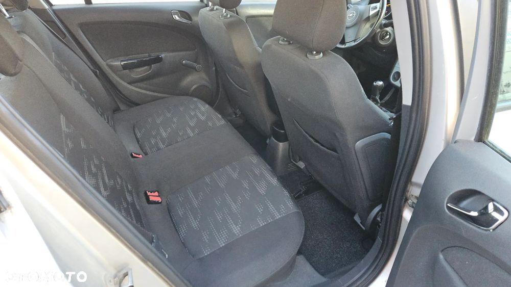 Opel Corsa 1.2 16V Enjoy - 11