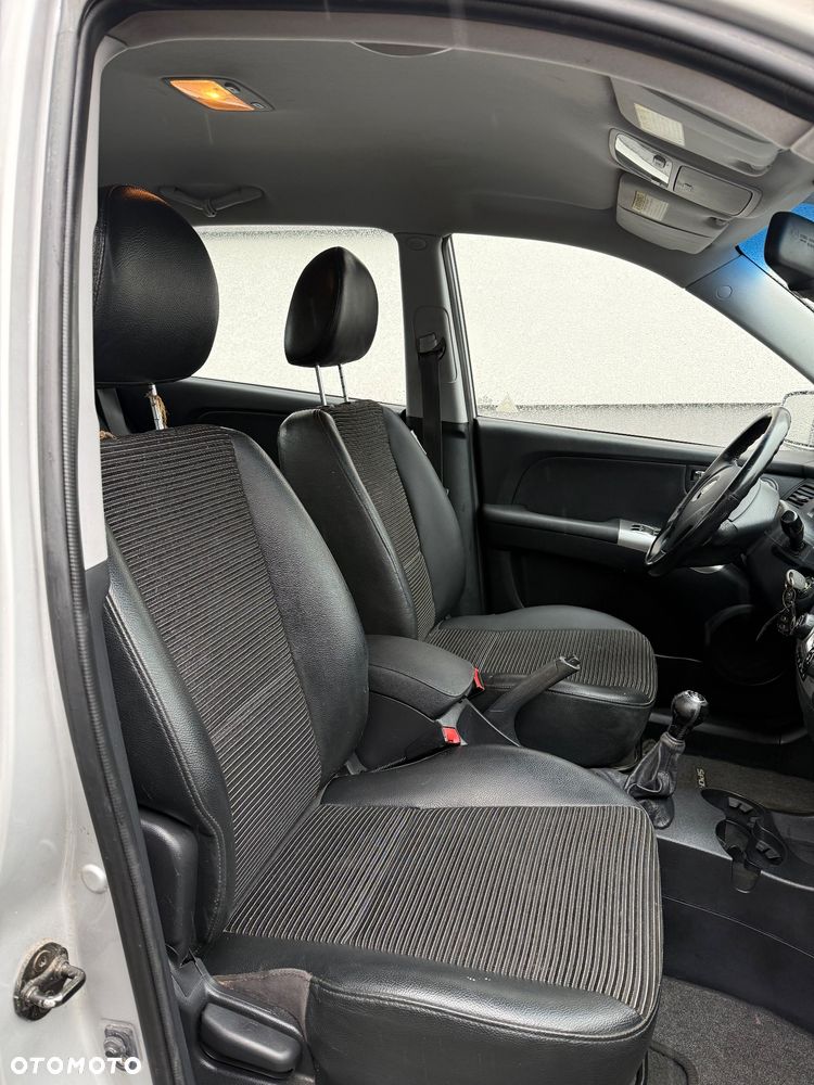 Kia Sportage 2.0 Expedition + - 29