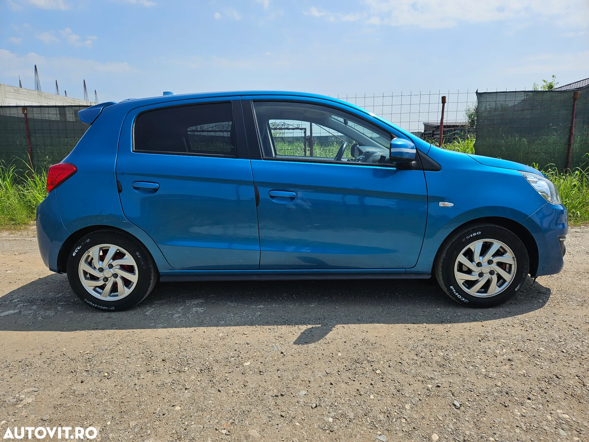 Mitsubishi Space Star 1.2 Clear Tec CVT Shine - 4