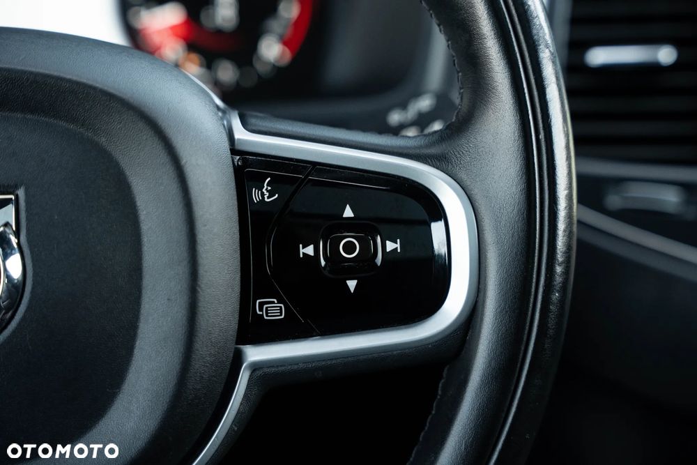 Volvo XC 90 T6 AWD Momentum - 19