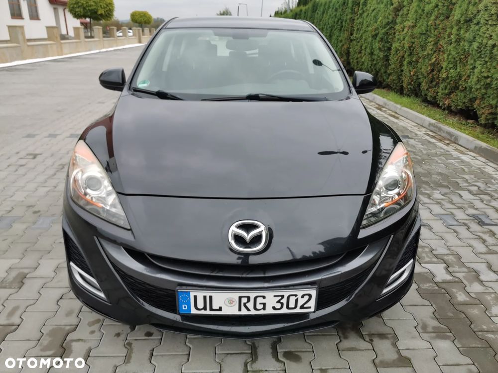 Mazda 3 1.6 Exclusive + - 4