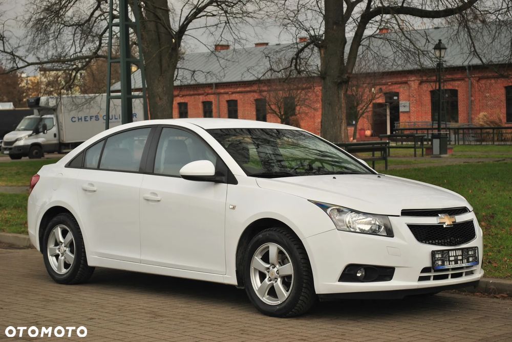 Chevrolet Cruze 1.8 LT+ - 1