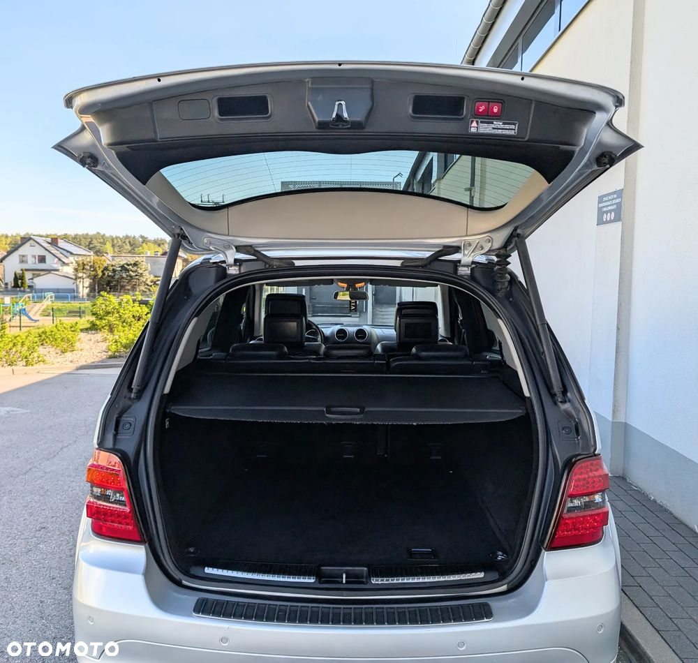 Mercedes-Benz ML 63 AMG 4Matic 7G-TRONIC - 23