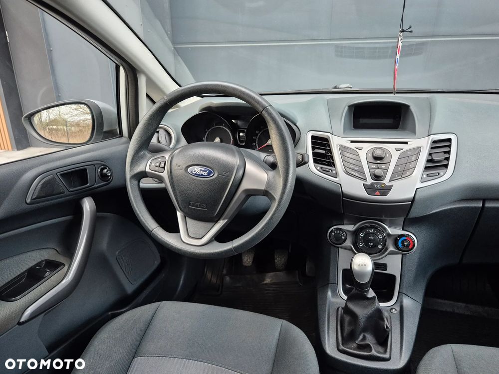 Ford Fiesta 1.25 Silver X - 12