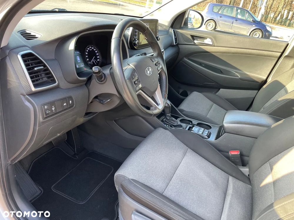 Hyundai Tucson blue 1.6 CRDi 2WD DCT Style - 24