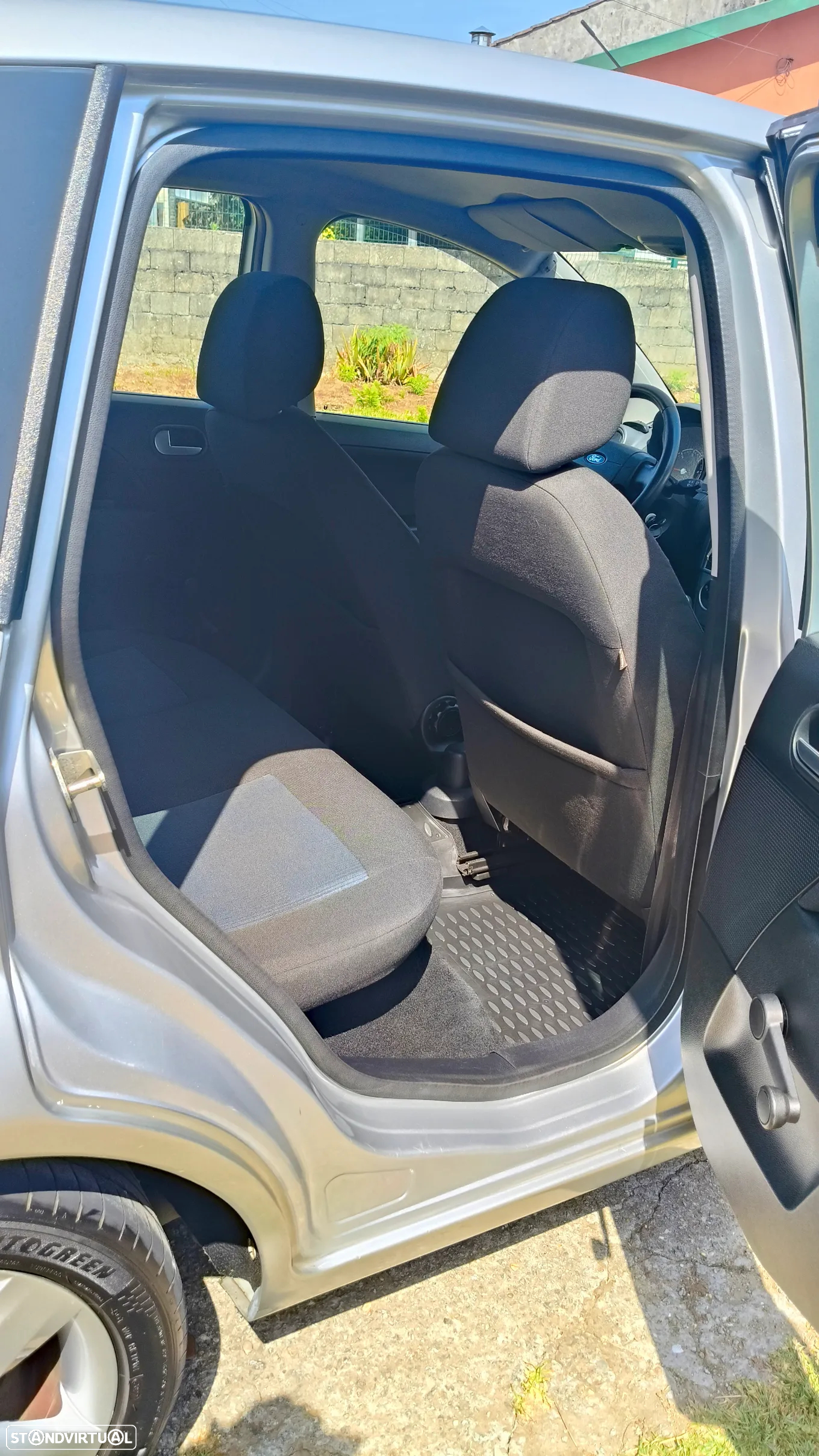 Ford Fiesta 1.4 TDCi Trend - 11