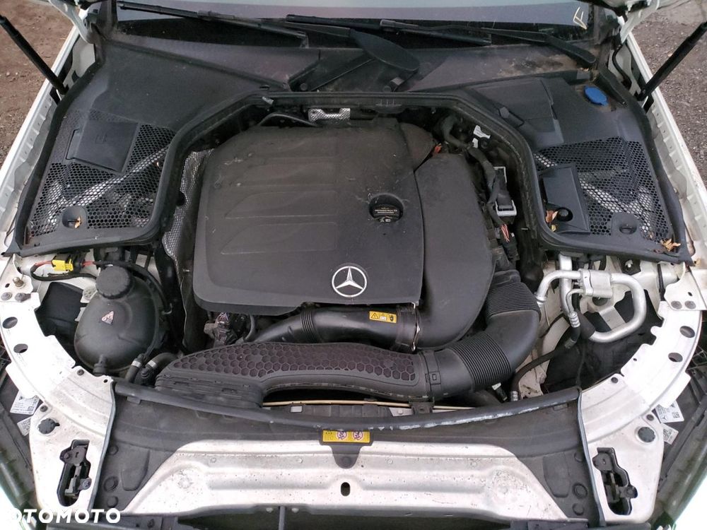 Mercedes-Benz Klasa C 300 9G-TRONIC Exclusive - 10