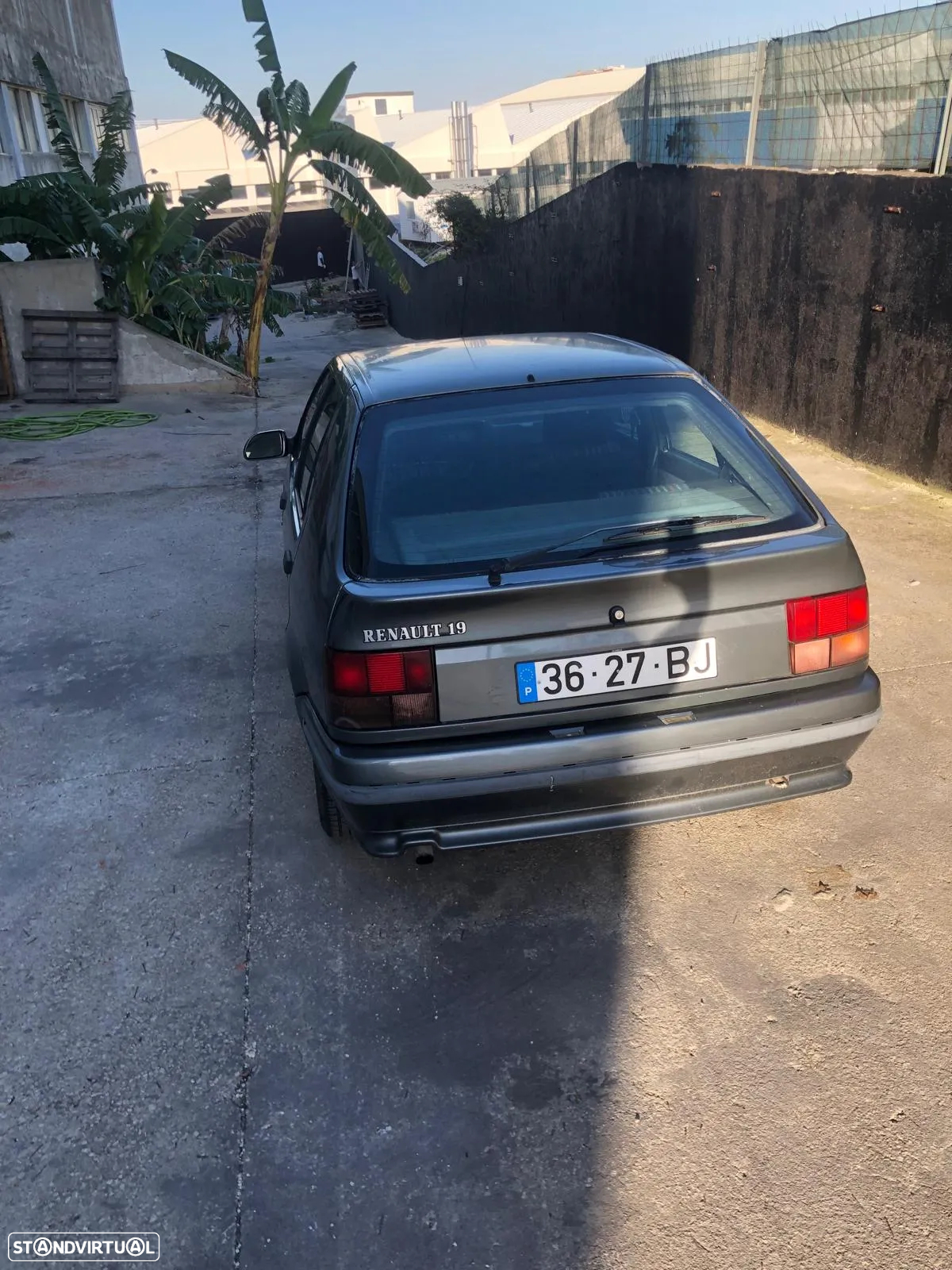 Renault 19 - 5