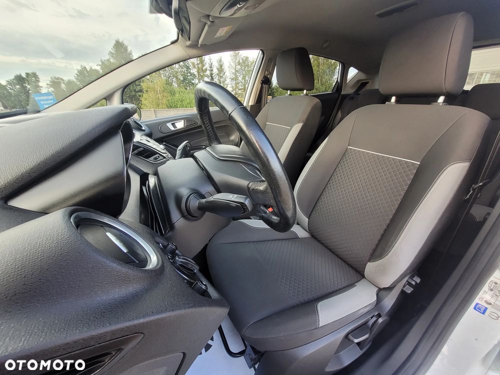 Ford Fiesta - 15