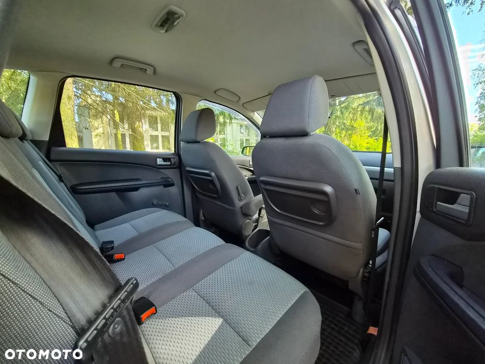 Ford Focus C-Max - 14