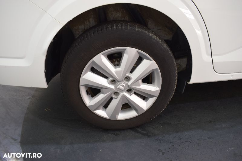 Dacia Logan TCe 90 MT6 Comfort - 8