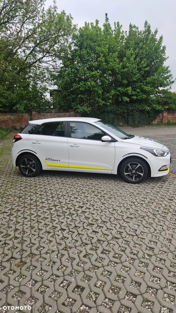 Hyundai i20 blue 1.2 YES Gold - 17