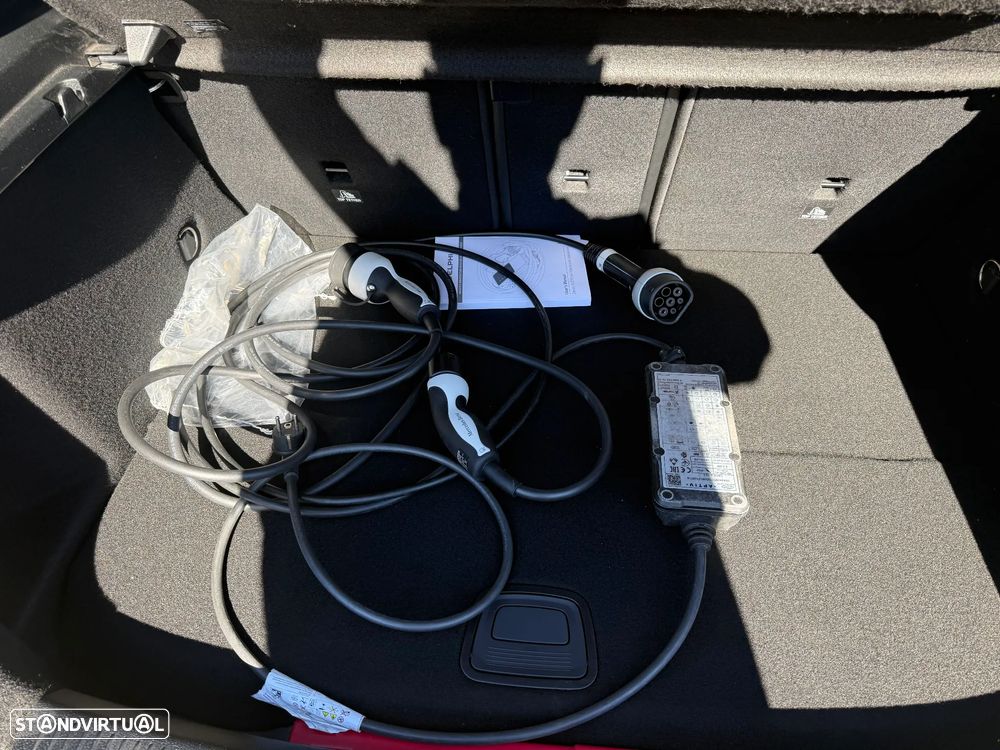 Mercedes-Benz A 250 e 8G-DCT AMG Line - 9