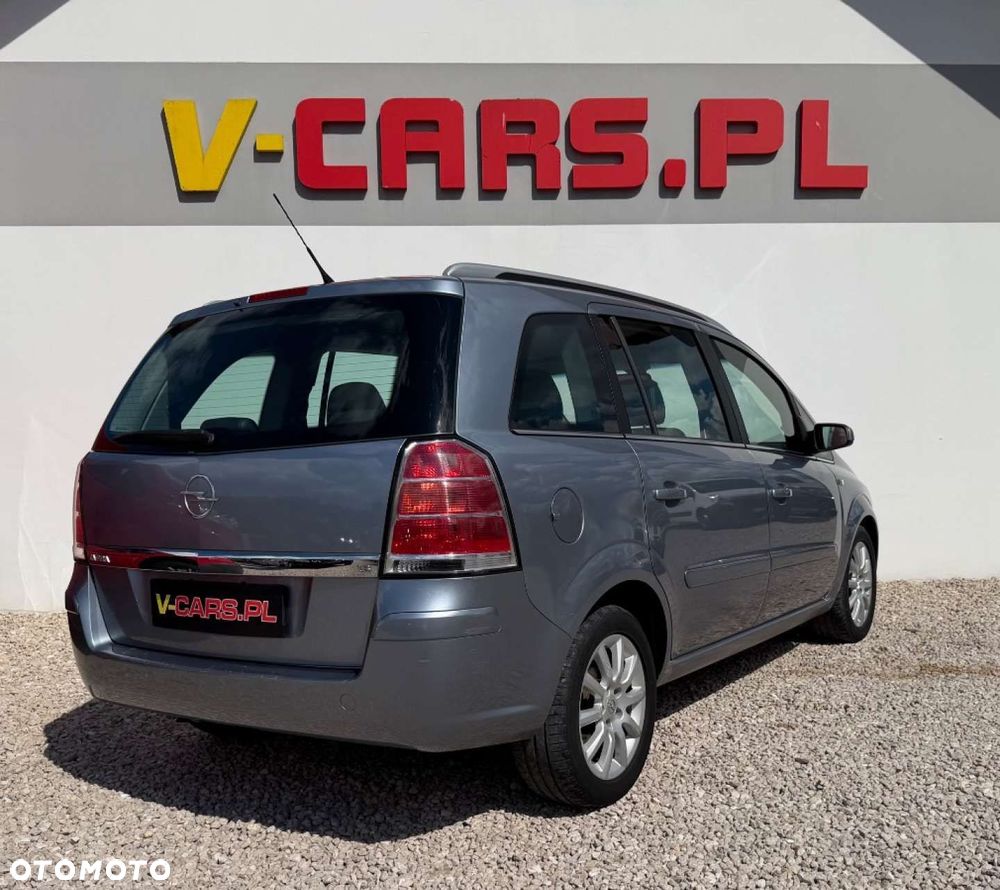 Opel Zafira - 15