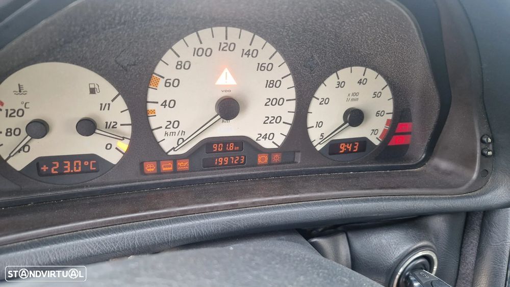 Mercedes-Benz CLK 200 Elegance - 9