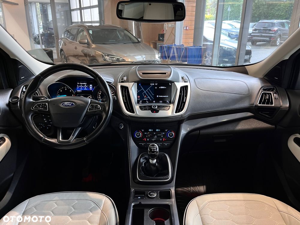 Ford Kuga Vignale 2.0 TDCi FWD - 25